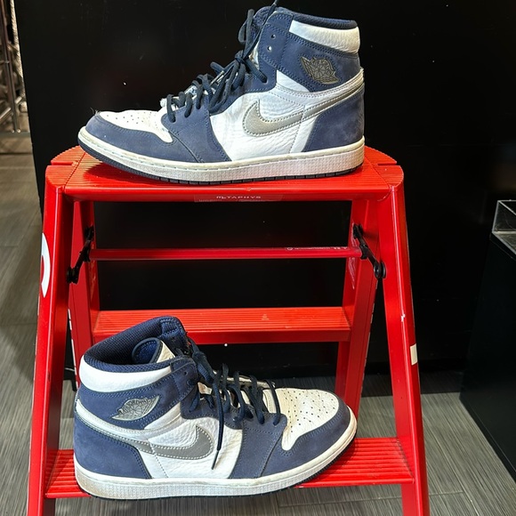 red and blue jordans retro